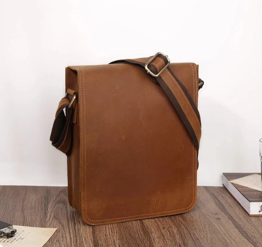 Vintage Anti-Theft Leather Men’s Messenger Bag – Secure & Stylish Crossbody